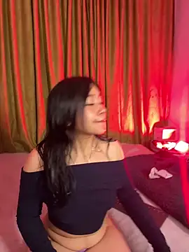 Snapshot of SavageBond_ chatting on 03/29/26, 07:41 SavageBond online show from 03/29/26, 07:41