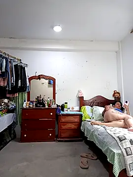 Snapshot of Dafne_77 chatting on 03/03/26, 07:09 Dafne 77 online show from 03/03/26, 07:09