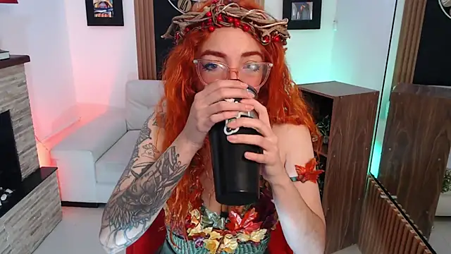 Snapshot of mere_in_redd chatting on 02/21/26, 12:06 mere in redd online show from 02/21/26, 12:06