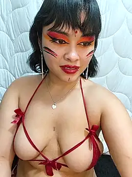 Snapshot of zoe_love18 chatting on 04/22/26, 05:21 zoe love18 online show from 04/22/26, 05:21