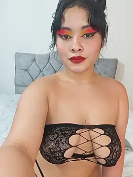 Snapshot of zoe_love18 chatting on 05/20/26, 04:29 zoe love18 online show from 05/20/26, 04:29