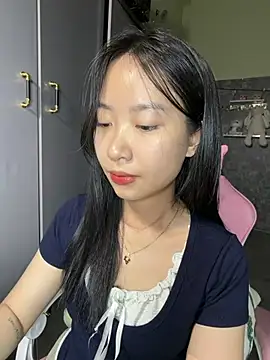 Linne6789 online show from 05/06/26, 04:56