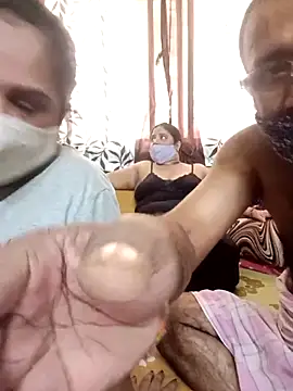 Snapshot of HoneyHush chatting on 03/06/26, 10:34 HoneyHush online show from 03/06/26, 10:34