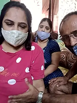 Snapshot of HoneyHush chatting on 03/08/26, 08:51 HoneyHush online show from 03/08/26, 08:51