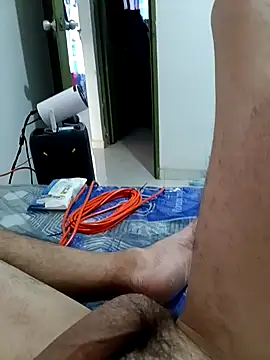 Snapshot of elvergon8721 chatting on 03/13/26, 05:30 elvergon8721 online show from 03/13/26, 05:30