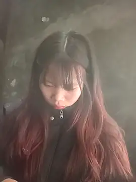 Snapshot of Small_flower1 chatting on 02/03/26, 04:32 Small flower1 online show from 02/03/26, 04:32