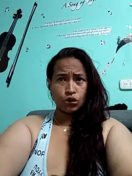 Snapshot of BustySexy_Nataly chatting on 04/08/26, 08:03 BustySexy Nataly online show from 04/08/26, 08:03