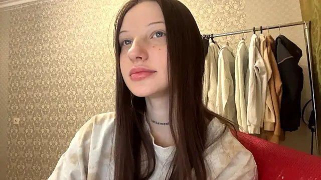 LumPetal online show from 02/10/26, 04:16