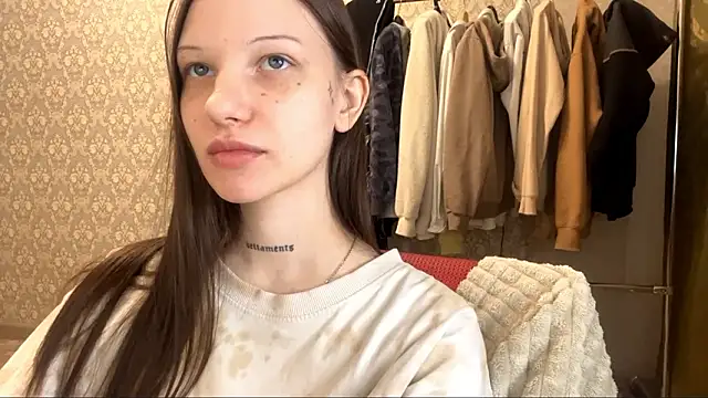 LumPetal online show from 02/15/26, 07:51