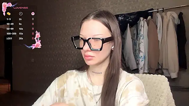 LumPetal online show from 02/25/26, 05:28