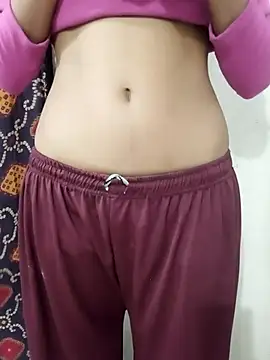 Snapshot of Siya_bombay chatting on 04/02/26, 01:53 Siya bombay online show from 04/02/26, 01:53
