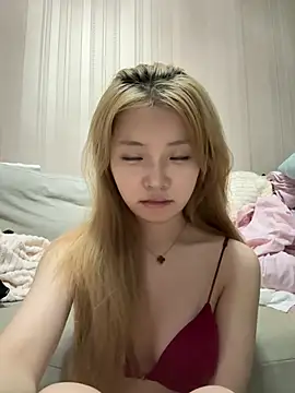 Snapshot of Rabbit-15 chatting on 06/26/26, 12:31 Rabbit-15 online show from 06/26/26, 12:31