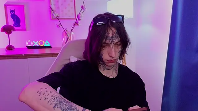 Snapshot of swagamee chatting on 04/11/26, 01:26 swagamee online show from 04/11/26, 01:26