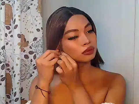 Snapshot of girlyteengrl chatting on 03/07/26, 11:35 girlyteengrl online show from 03/07/26, 11:35