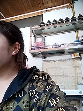 Snapshot of cute-hiphop chatting on 06/07/26, 04:38 cute-hiphop online show from 06/07/26, 04:38