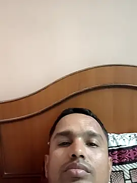 Mumbai handsom92 online show from 02/06/26, 05:38