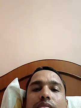 Mumbai handsom92 online show from 04/17/26, 02:20