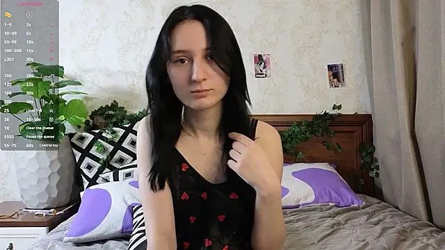 Snapshot of AuburnConfetti chatting on 02/06/26, 06:11 AuburnConfetti online show from 02/06/26, 06:11