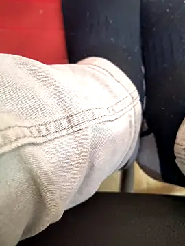 Snapshot of Castrol1289 chatting on 02/13/26, 07:37 Castrol1289 online show from 02/13/26, 07:37