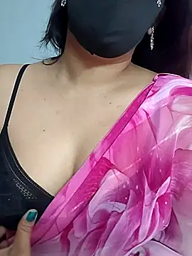 Snapshot of 70upqm chatting on 05/08/26, 10:20 70upqm online show from 05/08/26, 10:20