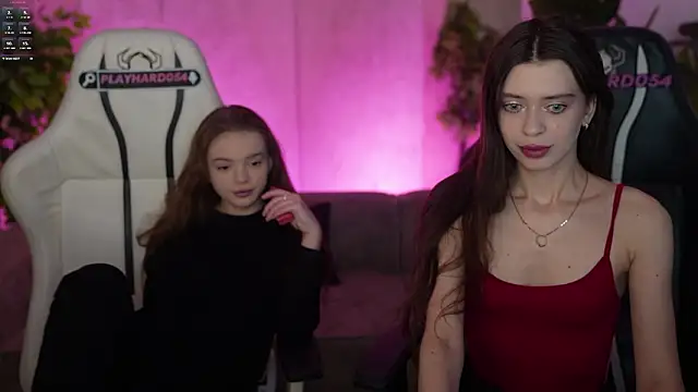 Snapshot of Zlata_Sky chatting on 02/01/26, 03:43 Zlata Sky online show from 02/01/26, 03:43