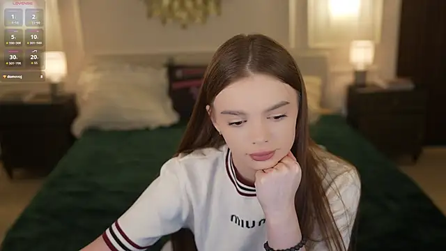 Snapshot of Zlata_Sky chatting on 02/22/26, 04:05 Zlata Sky online show from 02/22/26, 04:05