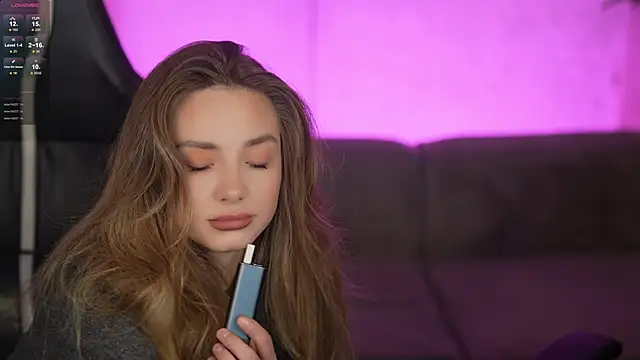 Snapshot of Zlata_Sky chatting on 03/19/26, 03:49 Zlata Sky online show from 03/19/26, 03:49