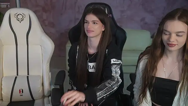 Snapshot of Zlata_Sky chatting on 04/09/26, 02:44 Zlata Sky online show from 04/09/26, 02:44