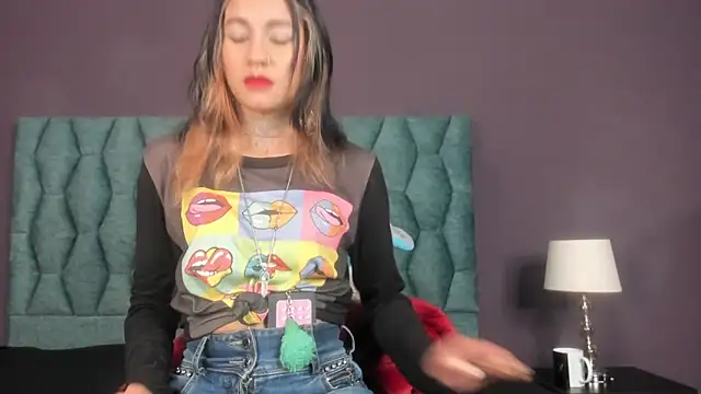 Lia tomson online show from 02/23/26, 07:00