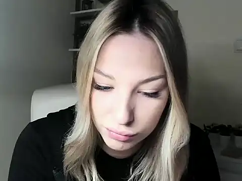 VelvetAngela online show from 02/16/26, 06:42