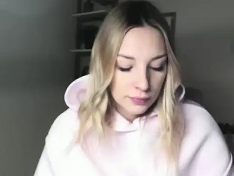 VelvetAngela online show from 02/18/26, 06:42