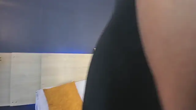 Snapshot of GrettaRouse chatting on 03/12/26, 01:12 GrettaRouse online show from 03/12/26, 01:12