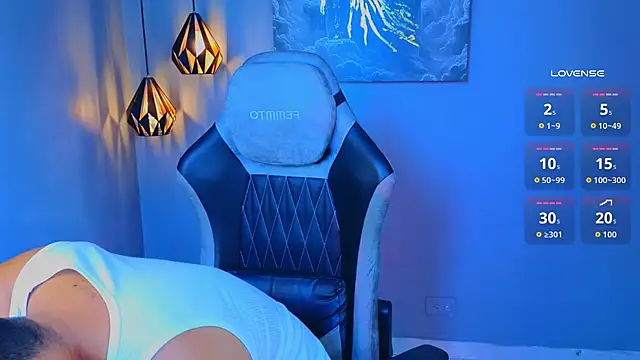 AndresRodriguez1 online show from 03/31/26, 01:11