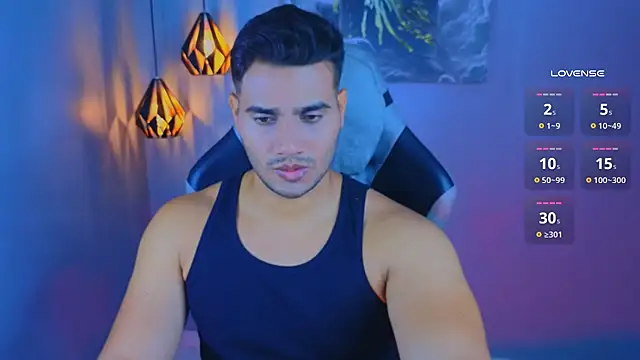 AndresRodriguez1 online show from 04/09/26, 10:48