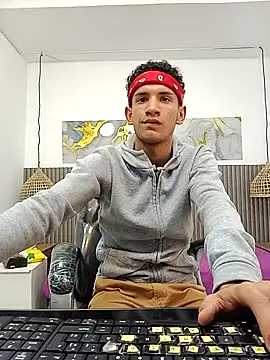 JDWhite18 online show from 02/15/26, 04:31