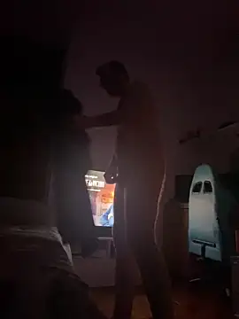 Snapshot of io1Elian chatting on 04/08/26, 04:34 io1Elian online show from 04/08/26, 04:34