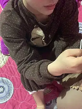 Snapshot of Naily_ chatting on 02/11/26, 11:48 Naily online show from 02/11/26, 11:48