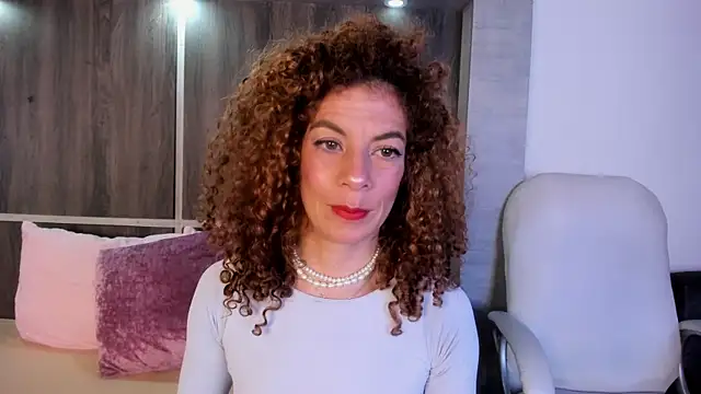 Snapshot of Brynaa chatting on 03/24/26, 05:01 Brynaa online show from 03/24/26, 05:01