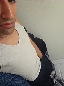 Yoloso33 online show from 02/26/26, 05:34