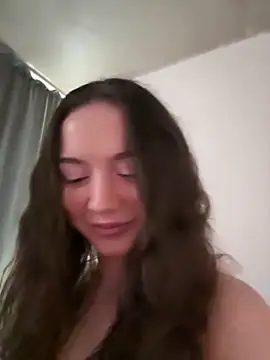 Snapshot of RollDollsi chatting on 03/19/26, 06:17 RollDollsi online show from 03/19/26, 06:17