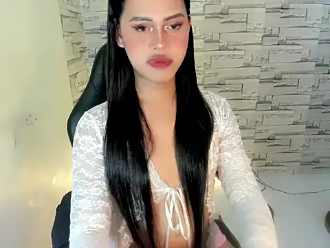 Snapshot of ursweet_thanyaXx chatting on 07/28/26, 12:34 ursweet thanyaXx online show from 07/28/26, 12:34