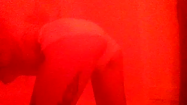 Snapshot of CrystalMaria8 chatting on 07/11/26, 08:17 CrystalMaria8 online show from 07/11/26, 08:17