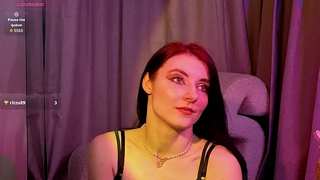 Snapshot of NicoleLuxe chatting on 03/07/26, 05:54 NicoleLuxe online show from 03/07/26, 05:54