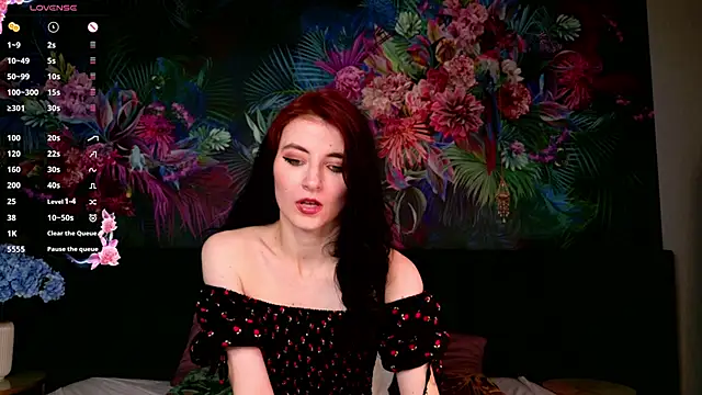 NicoleLuxe online show from 05/20/26, 06:14