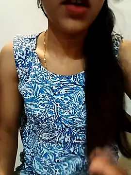 Snapshot of Saxy_bhabhi79 chatting on 06/16/26, 05:37 Saxy bhabhi79 online show from 06/16/26, 05:37