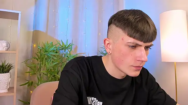 Snapshot of Rony_Joy chatting on 04/04/26, 09:12 Rony Joy online show from 04/04/26, 09:12