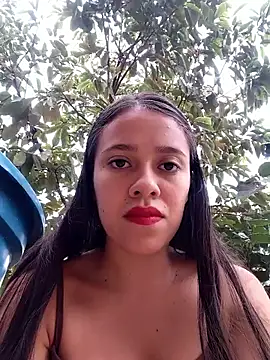 Snapshot of lachiki_plus chatting on 02/03/26, 12:32 lachiki plus online show from 02/03/26, 12:32