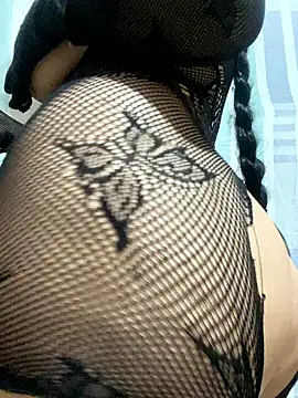 Snapshot of Mastress-cuckold chatting on 04/15/26, 09:37 Mastress-cuckold online show from 04/15/26, 09:37