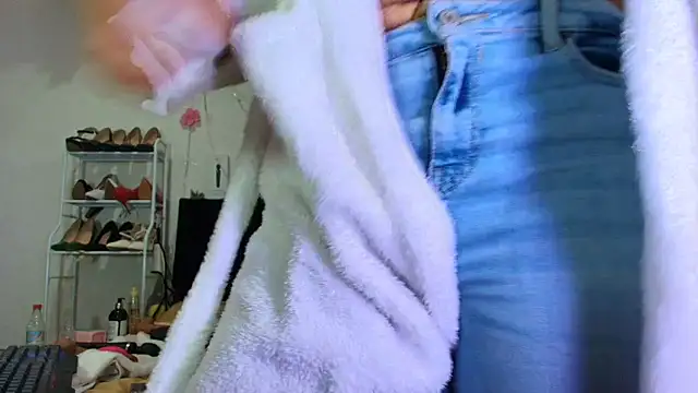 Isabelle Sara online show from 04/05/26, 07:00