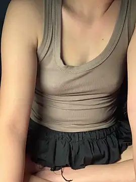 Snapshot of Luna_Babyyy chatting on 03/22/26, 04:43 Luna Babyyy online show from 03/22/26, 04:43